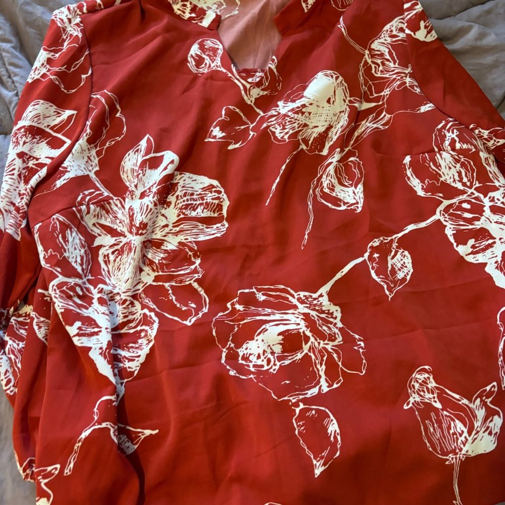 Shein 4X, Red Floral top